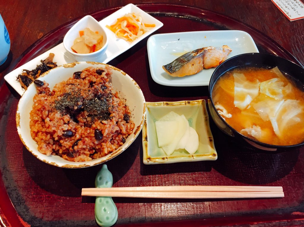 結わえるランチ